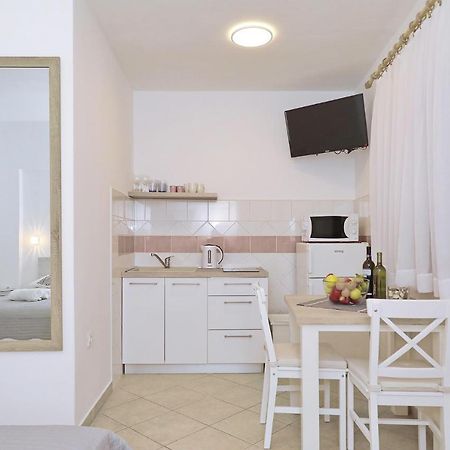 Apartmani Strpic Biograd Na Moru Esterno foto